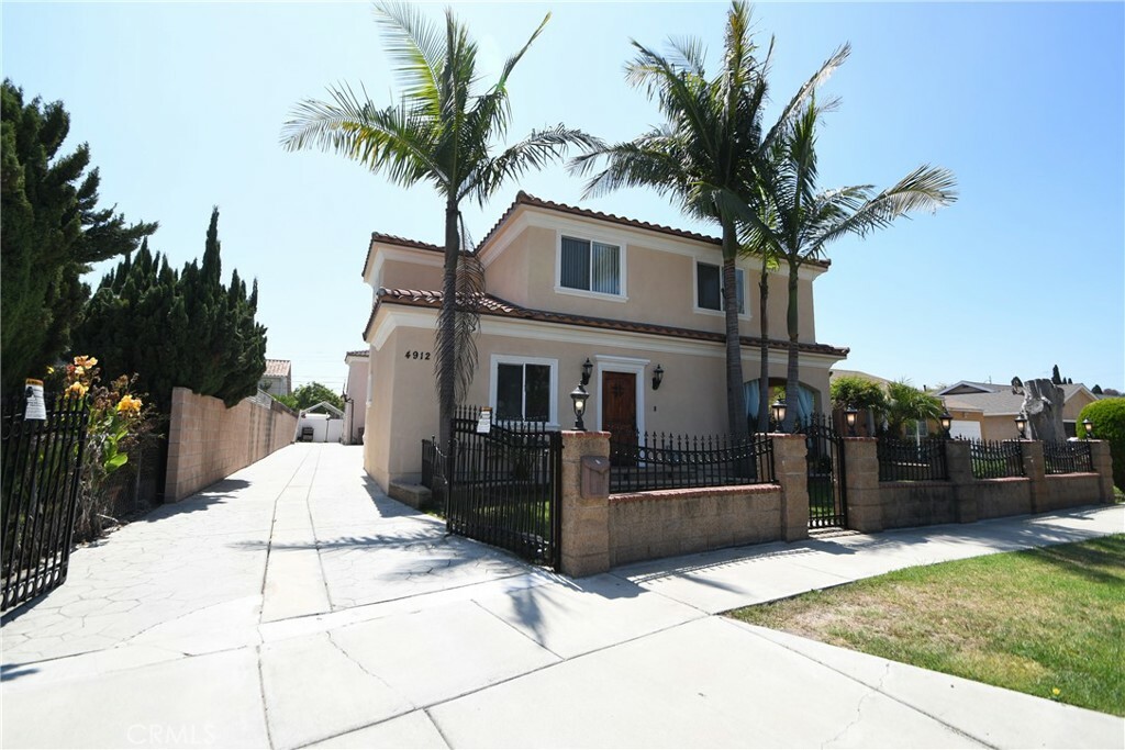 4912 W 115th Street A  Hawthorne CA 90250 photo