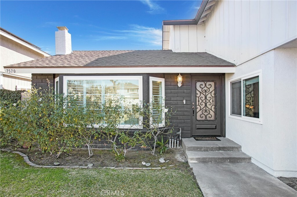 Property Photo:  7570 E Camino Tampico  CA 92808 