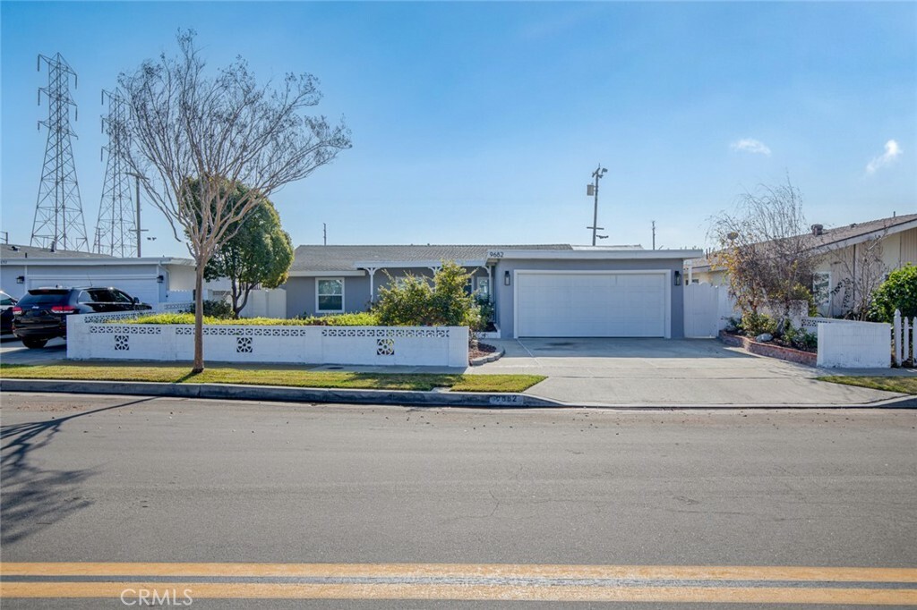 9682 Velardo Drive  Huntington Beach CA 92646 photo