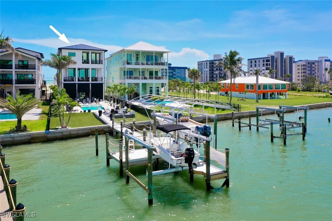 Property Photo:  441 Estero Boulevard  FL 33931 