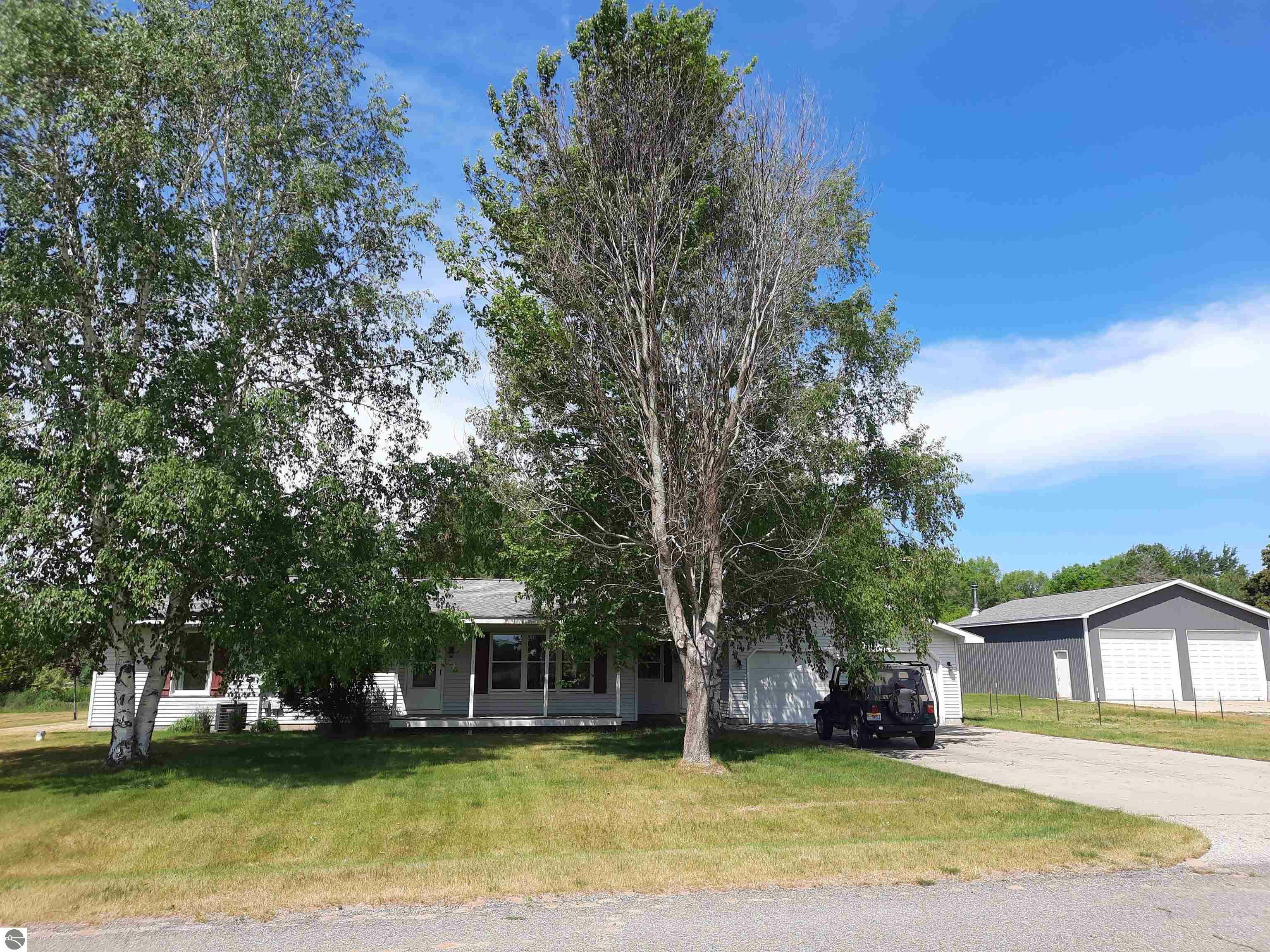 2830 Bradford Road  Manistee MI 49660 photo