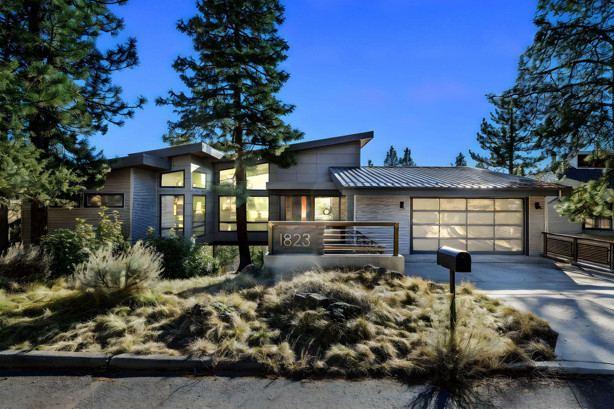 Property Photo: 1823 NW Rimrock Road OR 97703