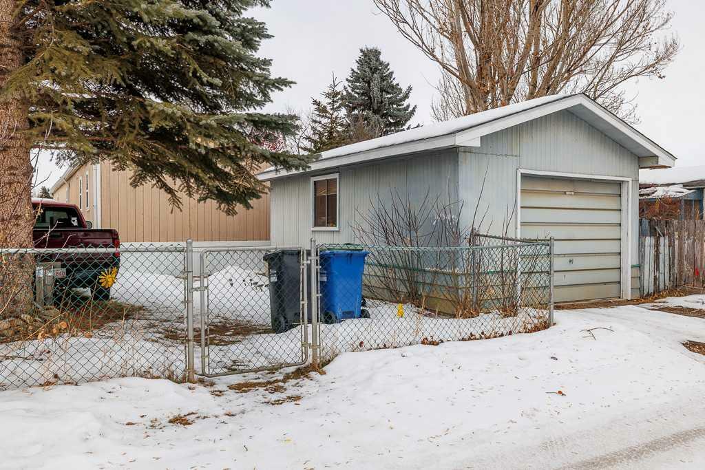 Property Photo:  39 Norby Crescent  AB T4P 2C6 