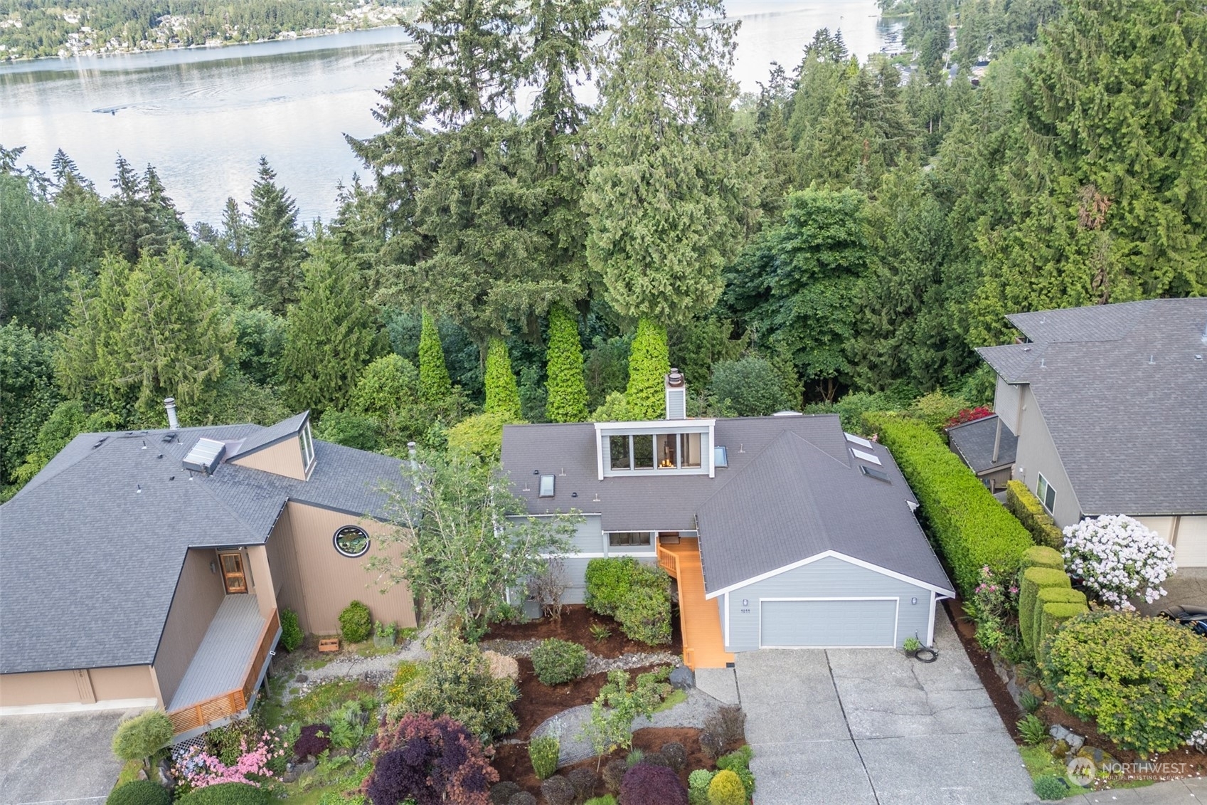 Property Photo:  4044  171 Avenue SE  WA 98008 