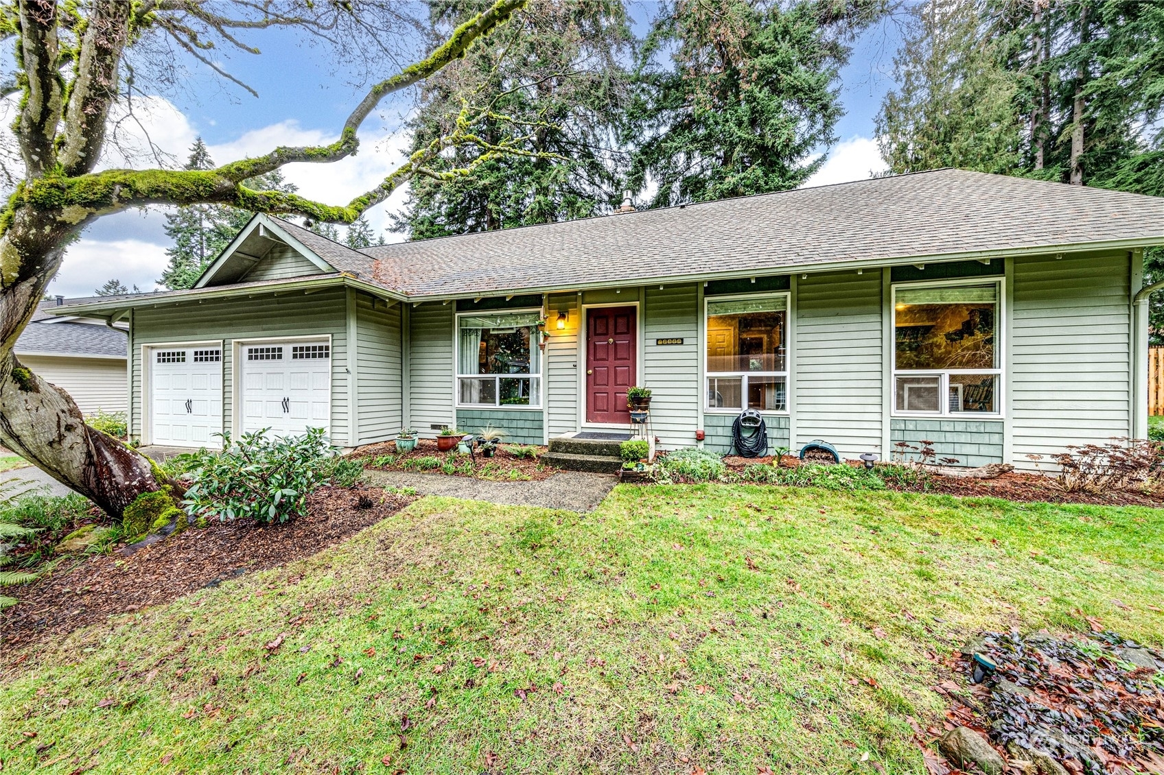 Property Photo:  14340  117th Avenue NE  WA 98034 