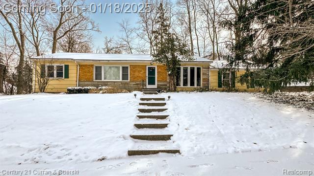 Property Photo:  806 Cambridge Street  MI 48197 