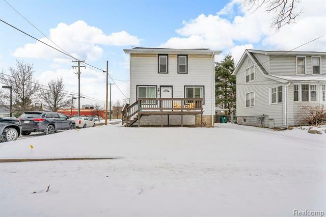 Property Photo:  201 E Harrison Avenue  MI 48067 