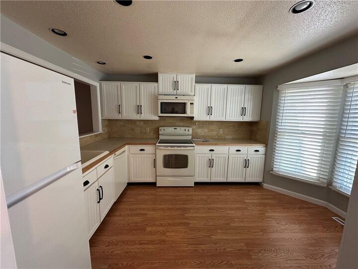 Property Photo:  83 Valley Lane  RI 02871 