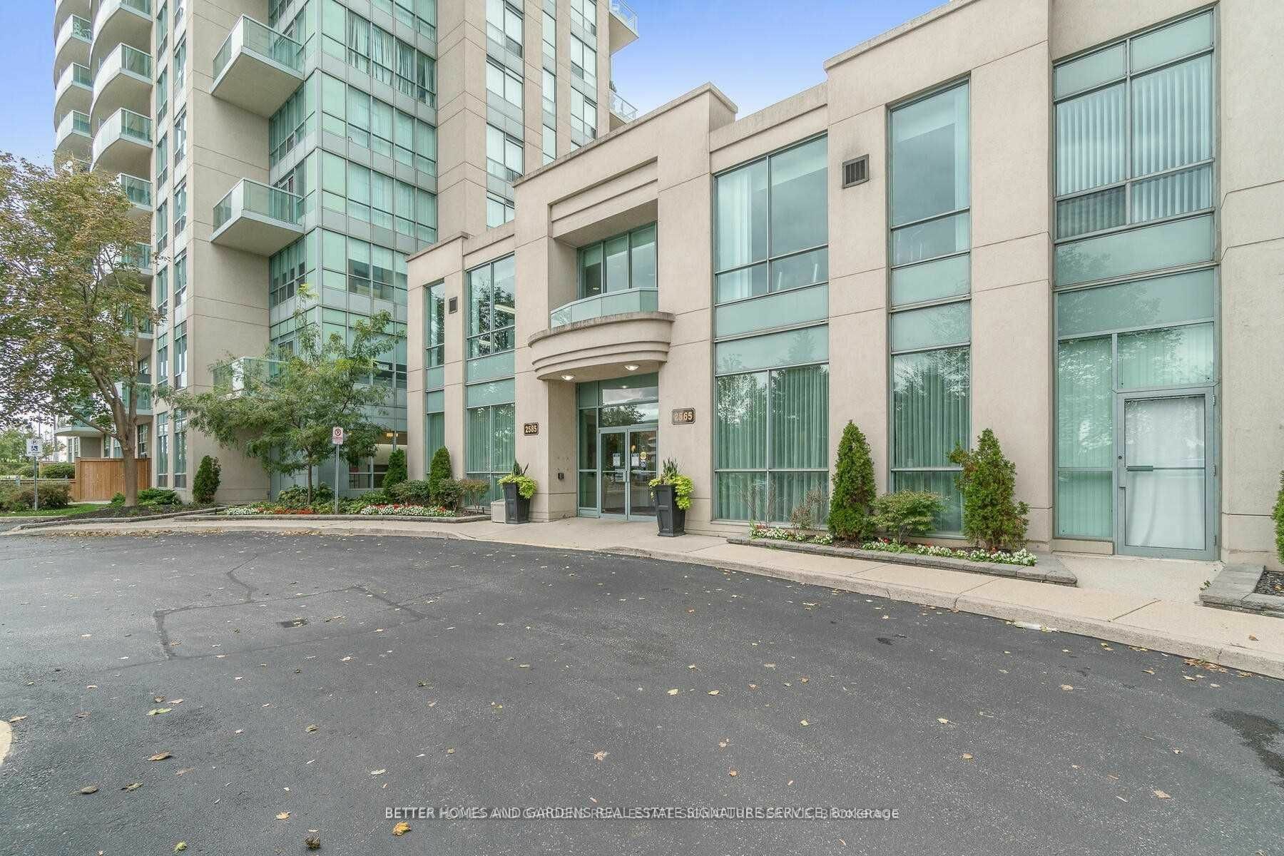 Property Photo:  2585 Erin Centre Blvd 504  ON L5M 6Z7 