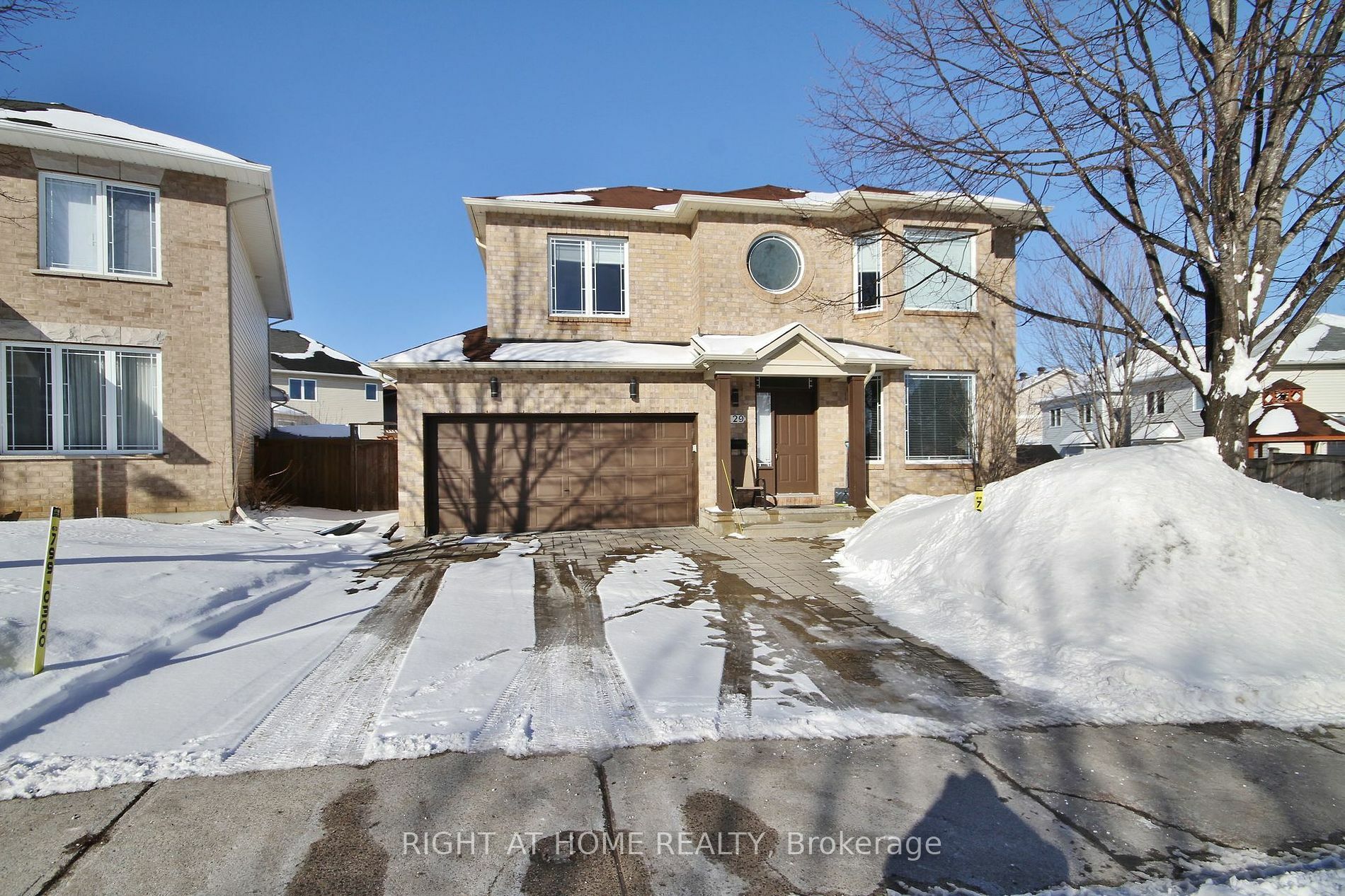 129 Rocky Hill Dr  Barrhaven ON K2G 7B2 photo