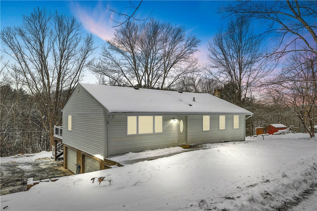 Property Photo:  105 Morgan Lane  PA 15632 