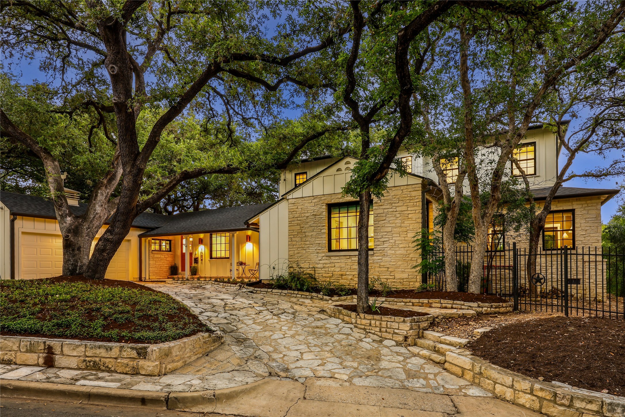 Property Photo:  1004 Gaston Avenue  TX 78703 