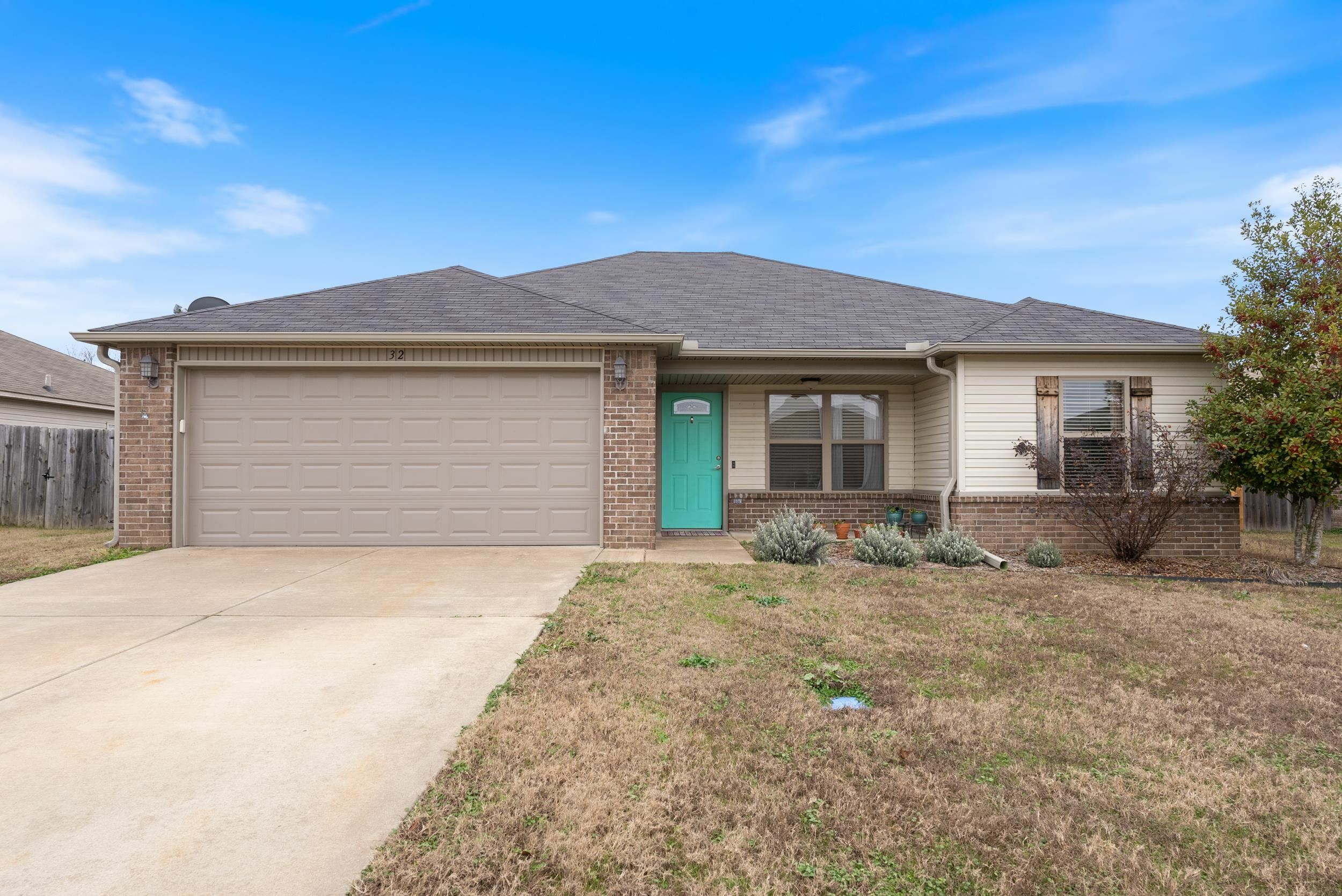 Property Photo:  32 Dunwood Drive  AR 72058 