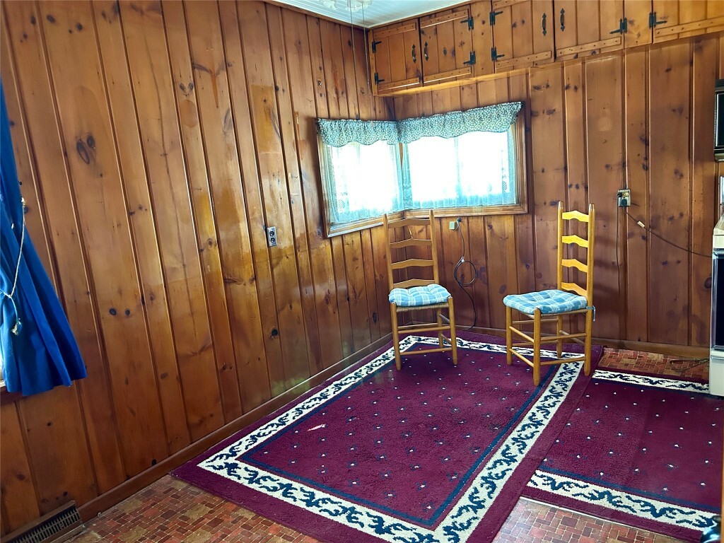 Property Photo: 1547 Garloch Drive PA 16505