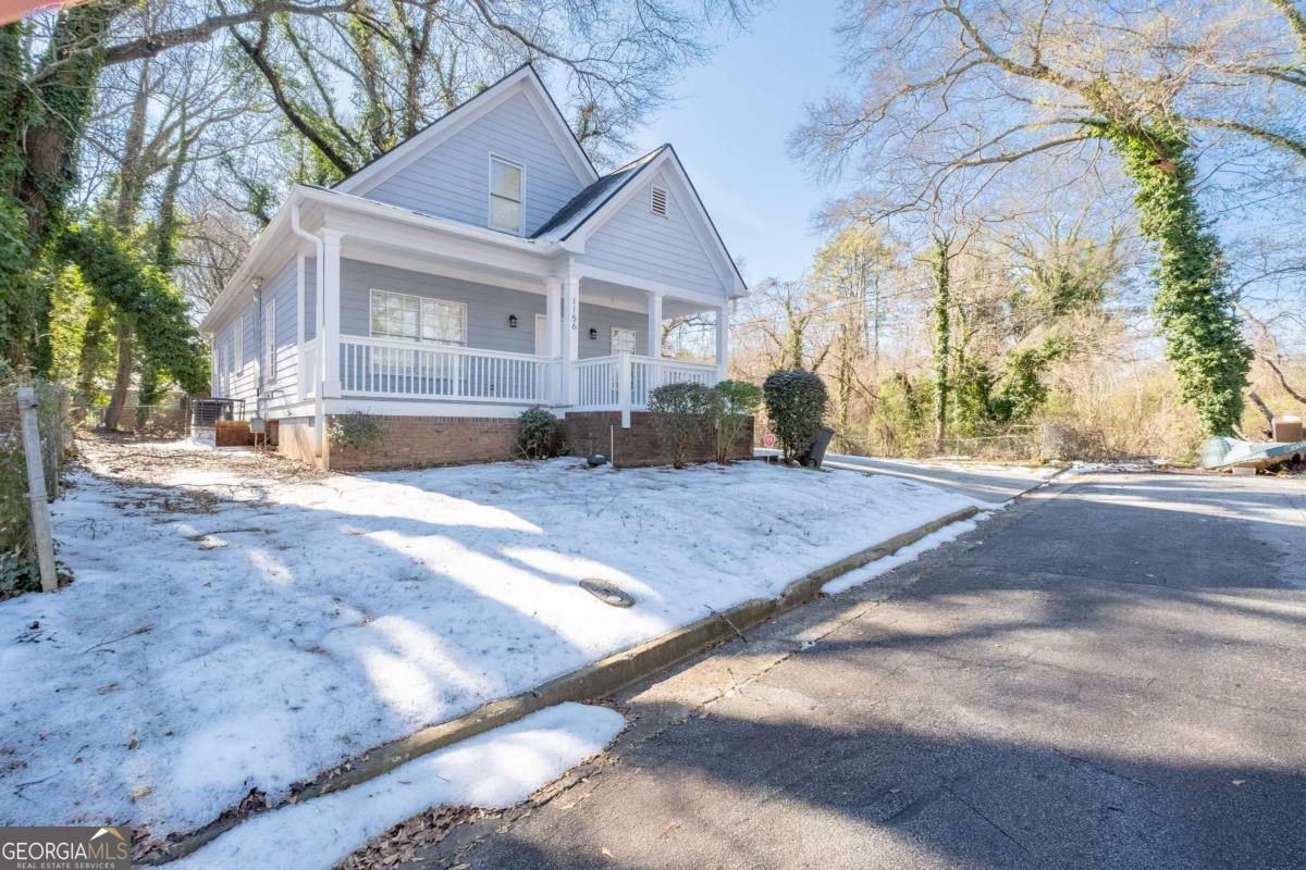 Property Photo: 1156 Tucker Place SW GA 30310