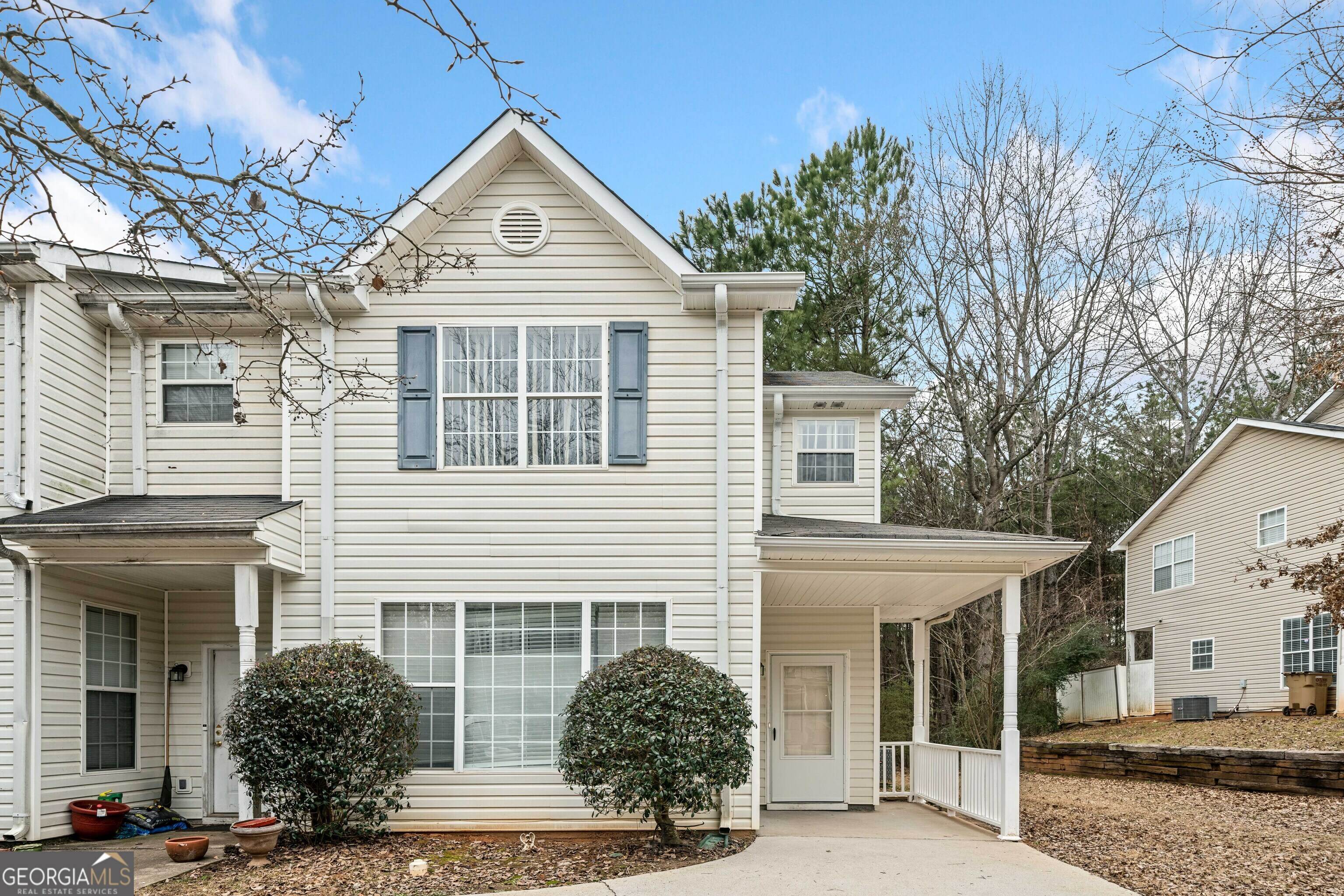 Property Photo: 6691 Sunset Hills Boulevard GA 30273