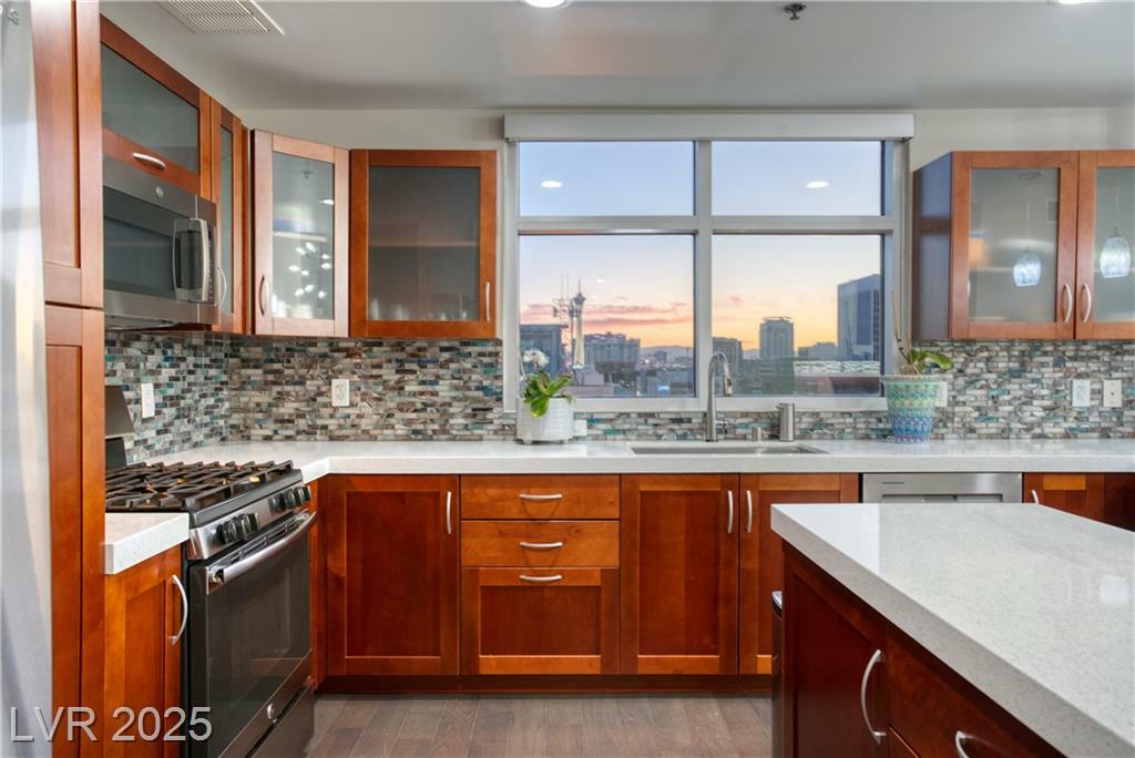 Property Photo: 150 Las Vegas Boulevard 907 NV 89101