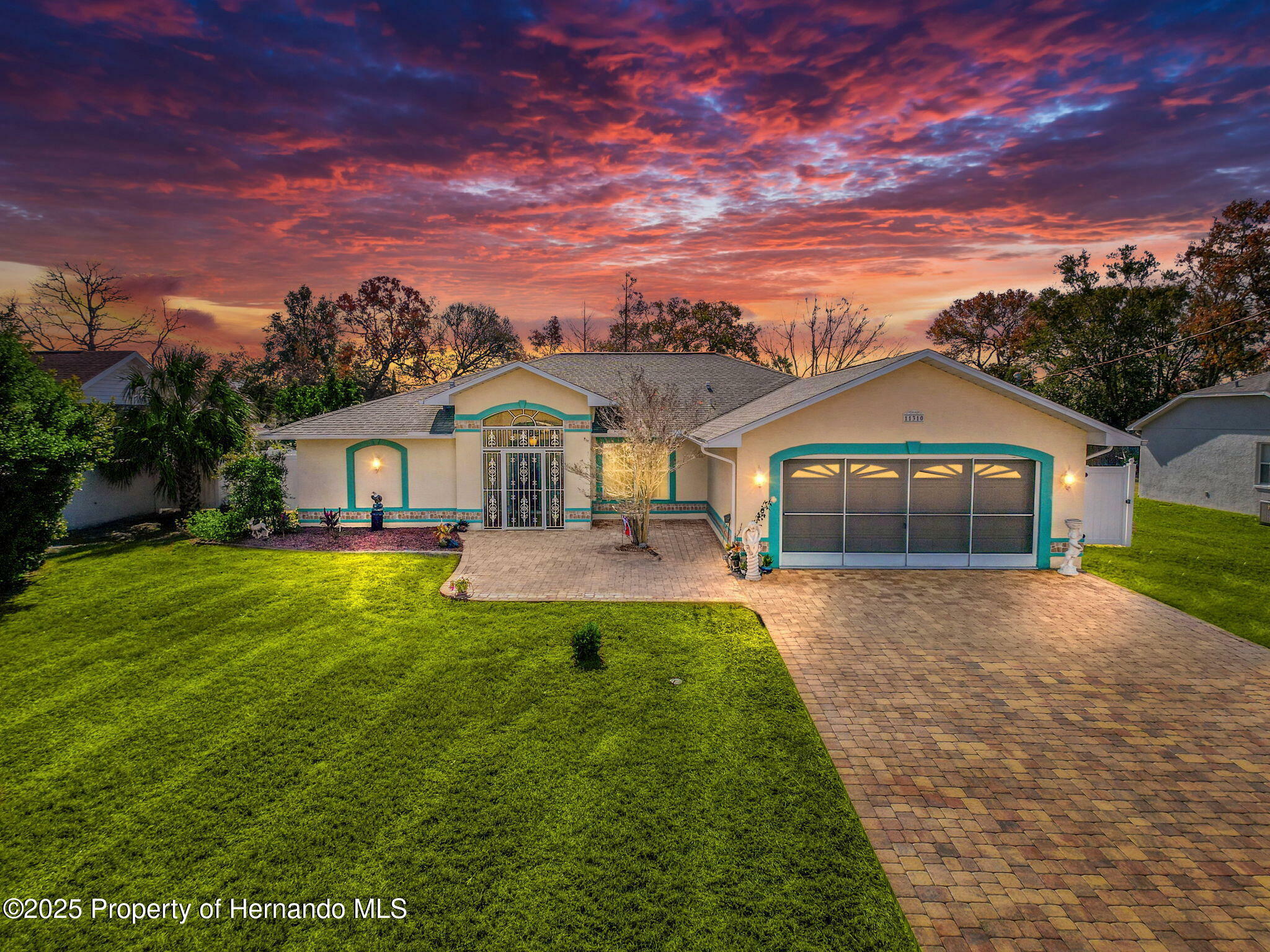 Property Photo: 11310 Palomar Street FL 34609