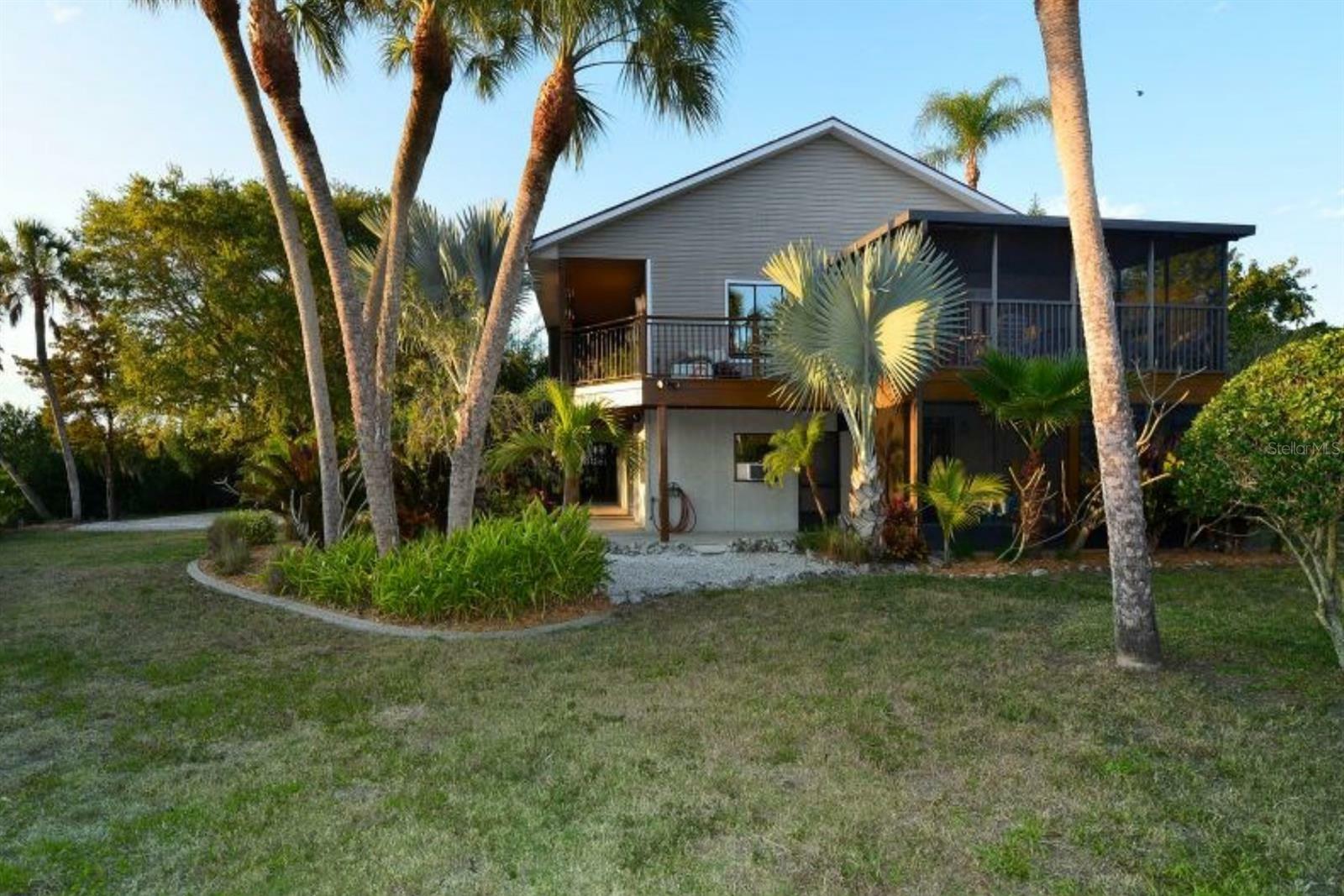 Property Photo:  631 43rd Street Boulevard W  FL 34221 