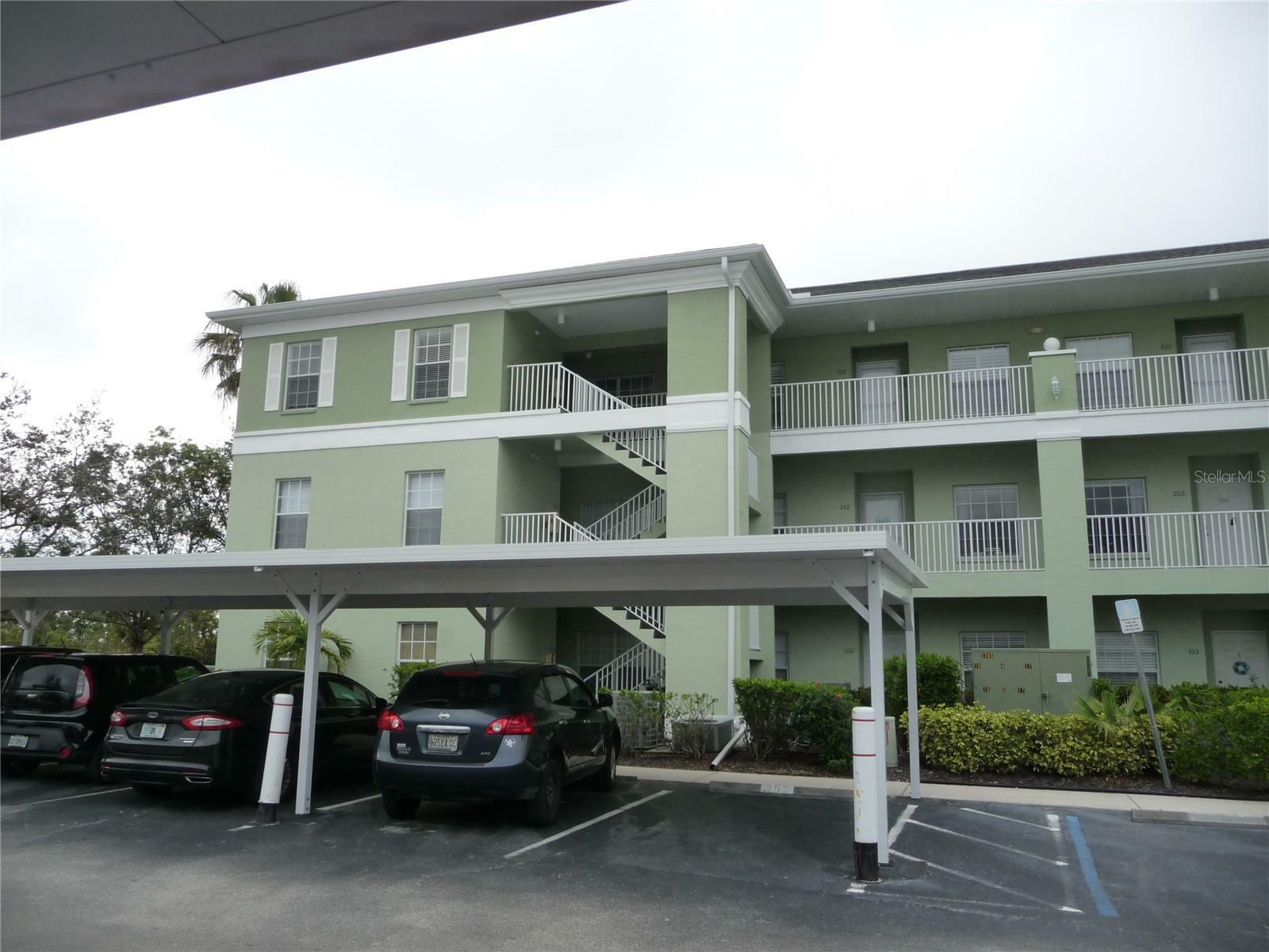 Property Photo:  2121 Heron Lake Drive 301  FL 33983 