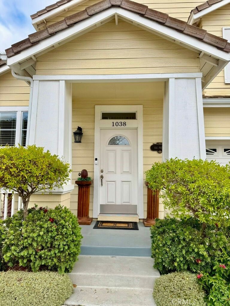 Property Photo:  1038 Cottage Way  CA 92024 