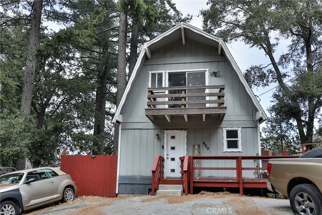 Property Photo: 989 Calanda Drive CA 92325