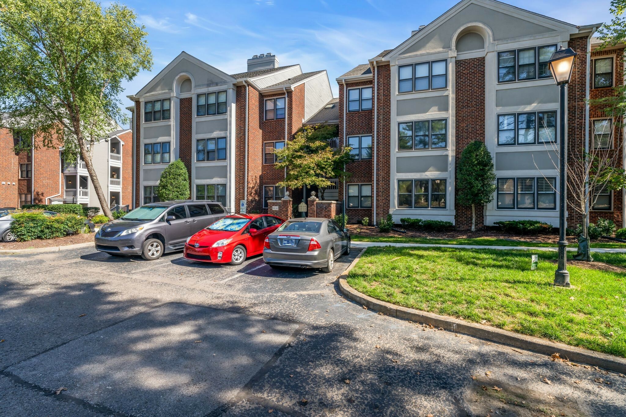 307 Ashlawn Ct  Nashville TN 37215 photo