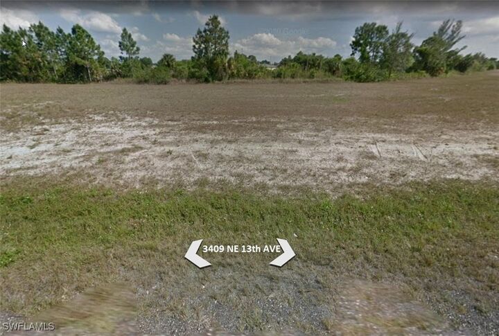 Property Photo:  3409 NE 13th Avenue  FL 33909 