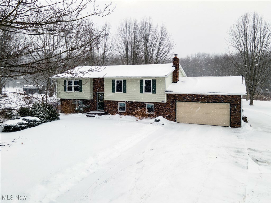 Property Photo:  3750 Wilson Sharpsville Road  OH 44410 