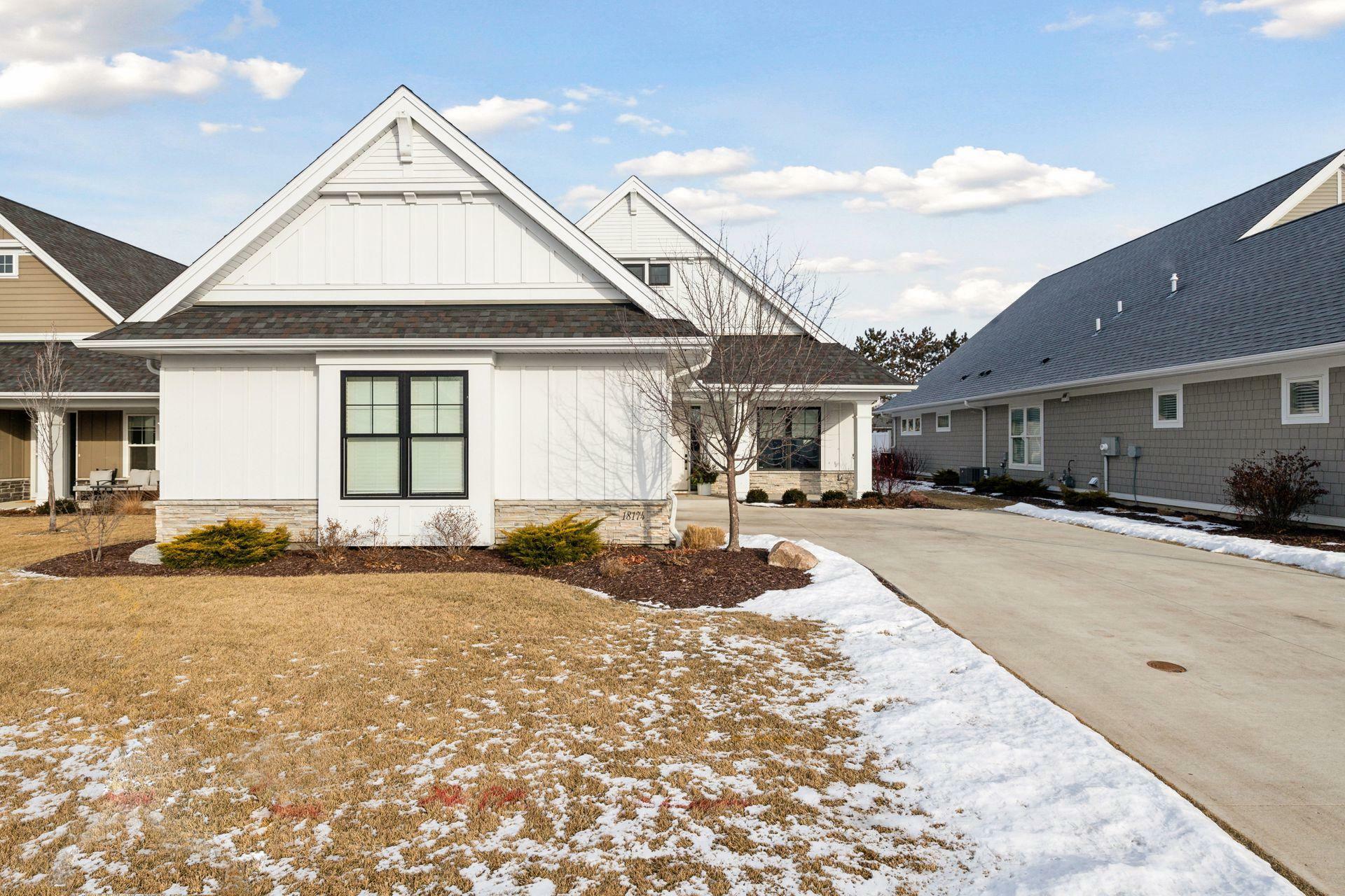 Property Photo:  18174 Dell Drive  MN 55347 