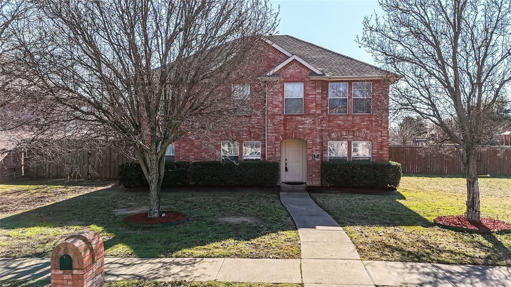 Property Photo:  600 Harvest Glen Drive  TX 75104 