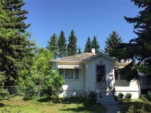 532 25 Avenue NE  Calgary AB T2E 1Y5 photo