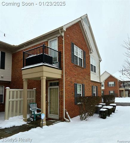 Property Photo:  23501 Williamsburg Circle  MI 48183 