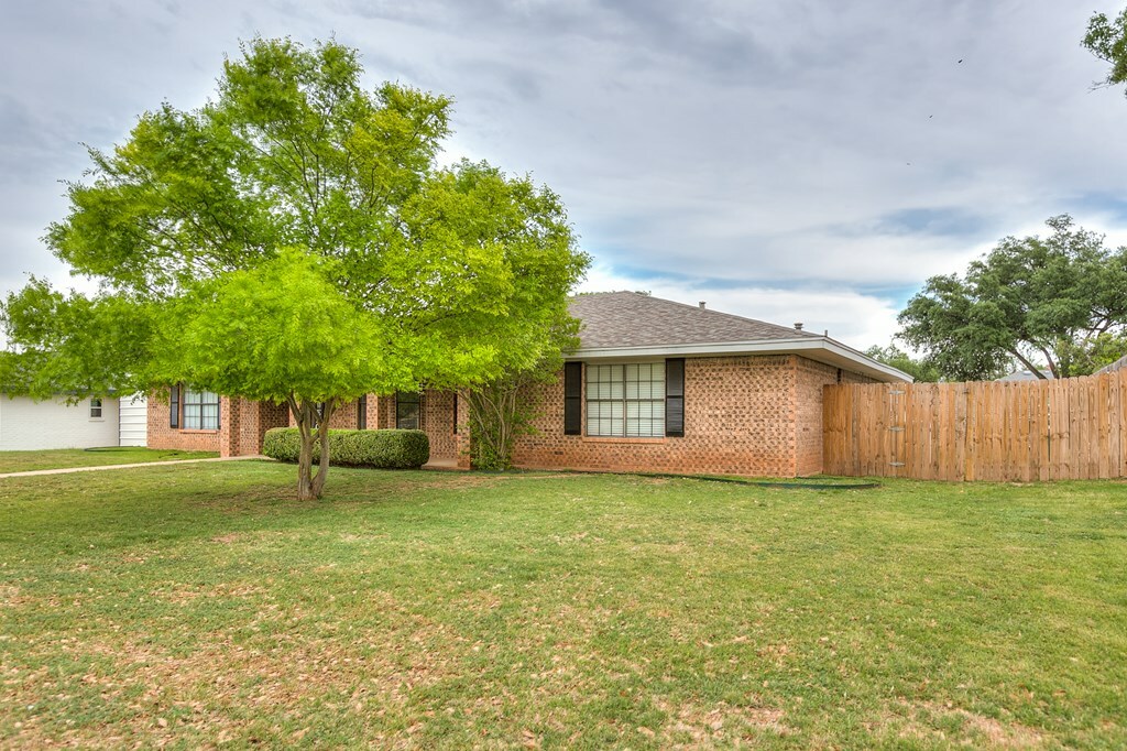 Property Photo: 5014 Green Valley Trail TX 76904