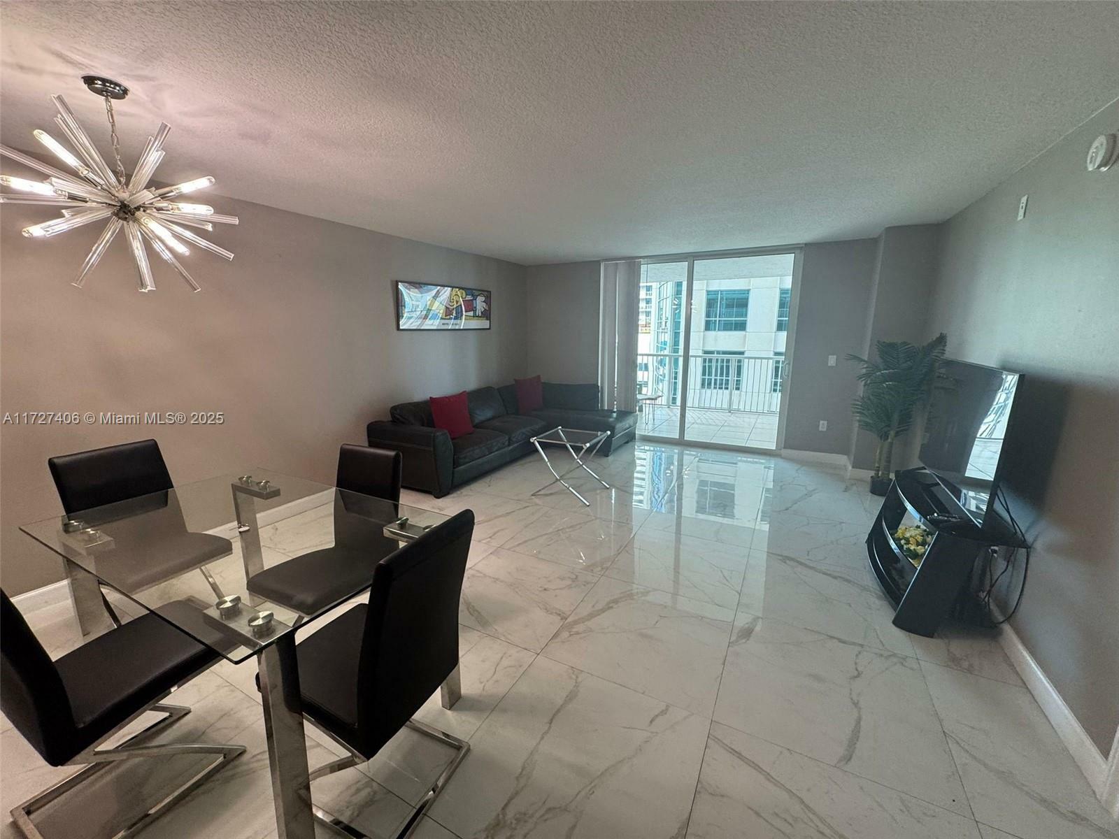 Property Photo:  1200 Brickell Bay Dr 2214  FL 33131 