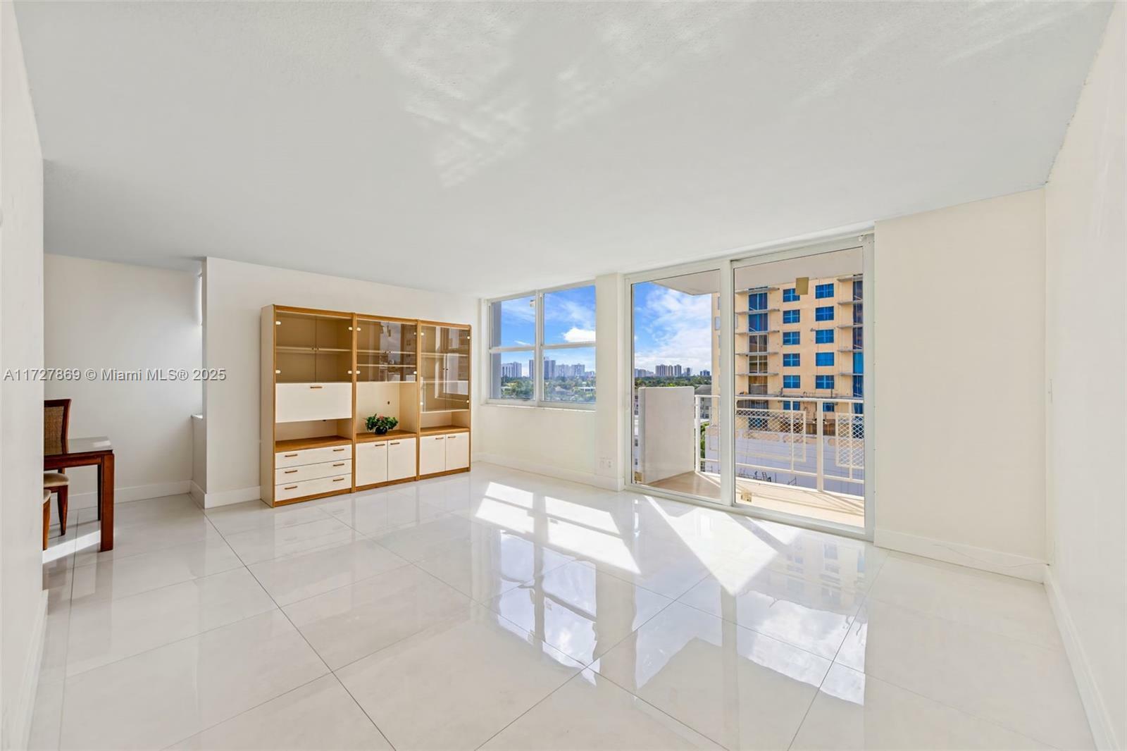 Property Photo: 430 Golden Isles Dr 707 FL 33009