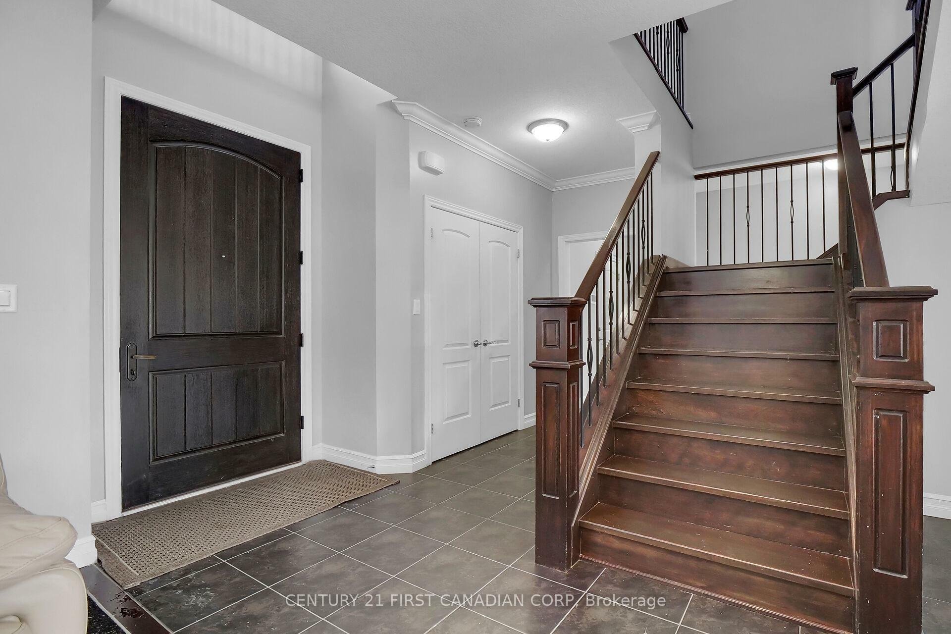 Property Photo: 1187 Poppy Court ON N6H 0G5
