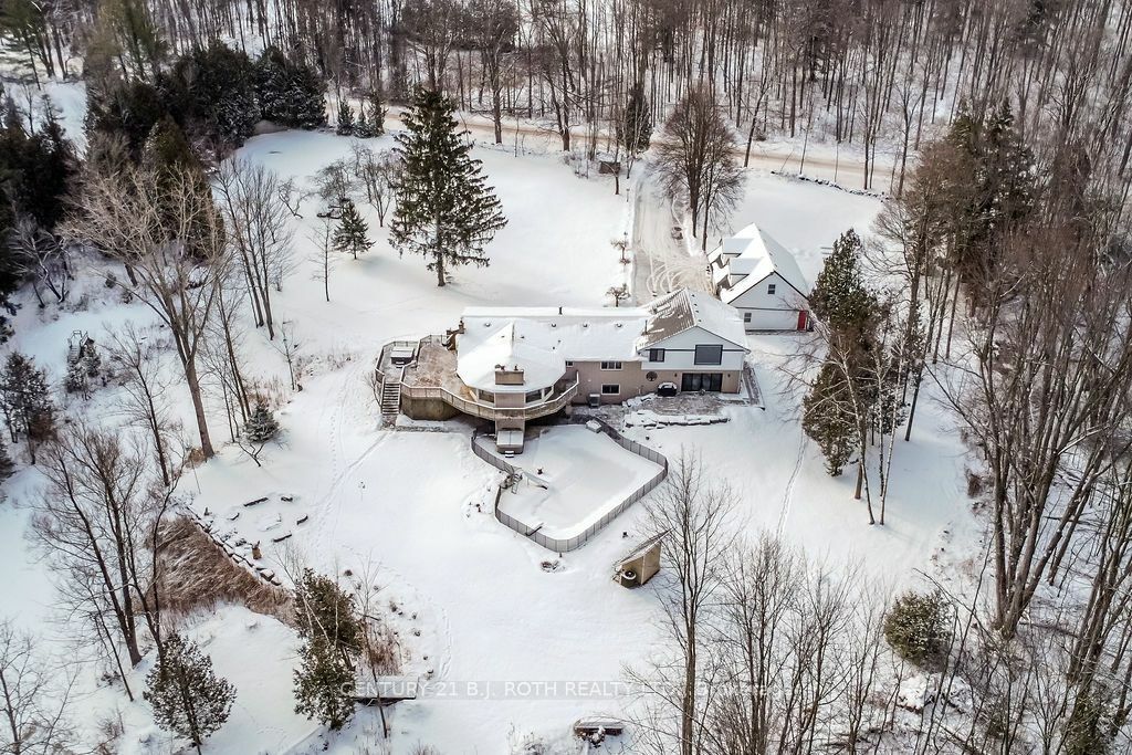 Photo de la propriété:  10457 Darkwood Rd  ON L0P 1J0 