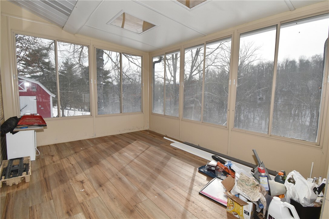 Property Photo:  1901 North Road  PA 15057 