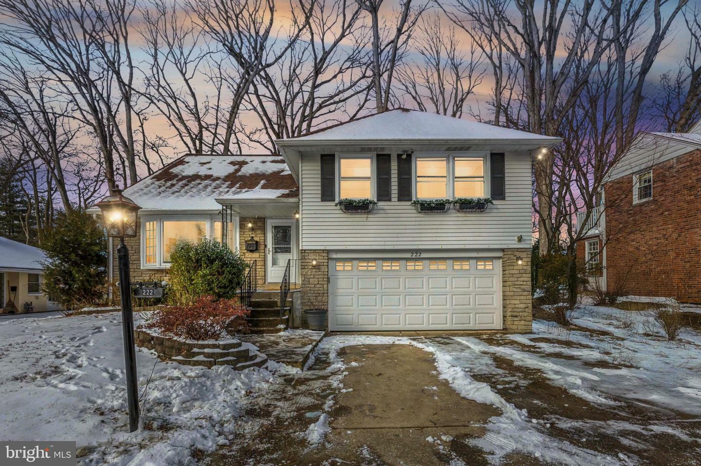 Property Photo:  222 S Norwinden Drive  PA 19064 