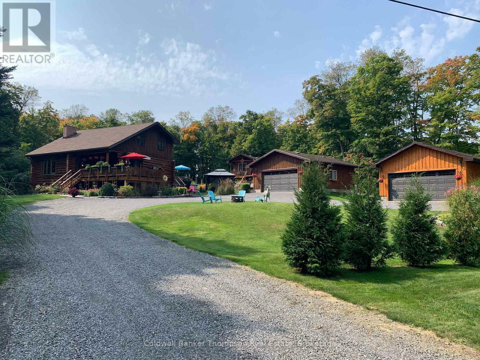 Photo de la propriété: 590 Deer Lake Road ON P0A 1X0