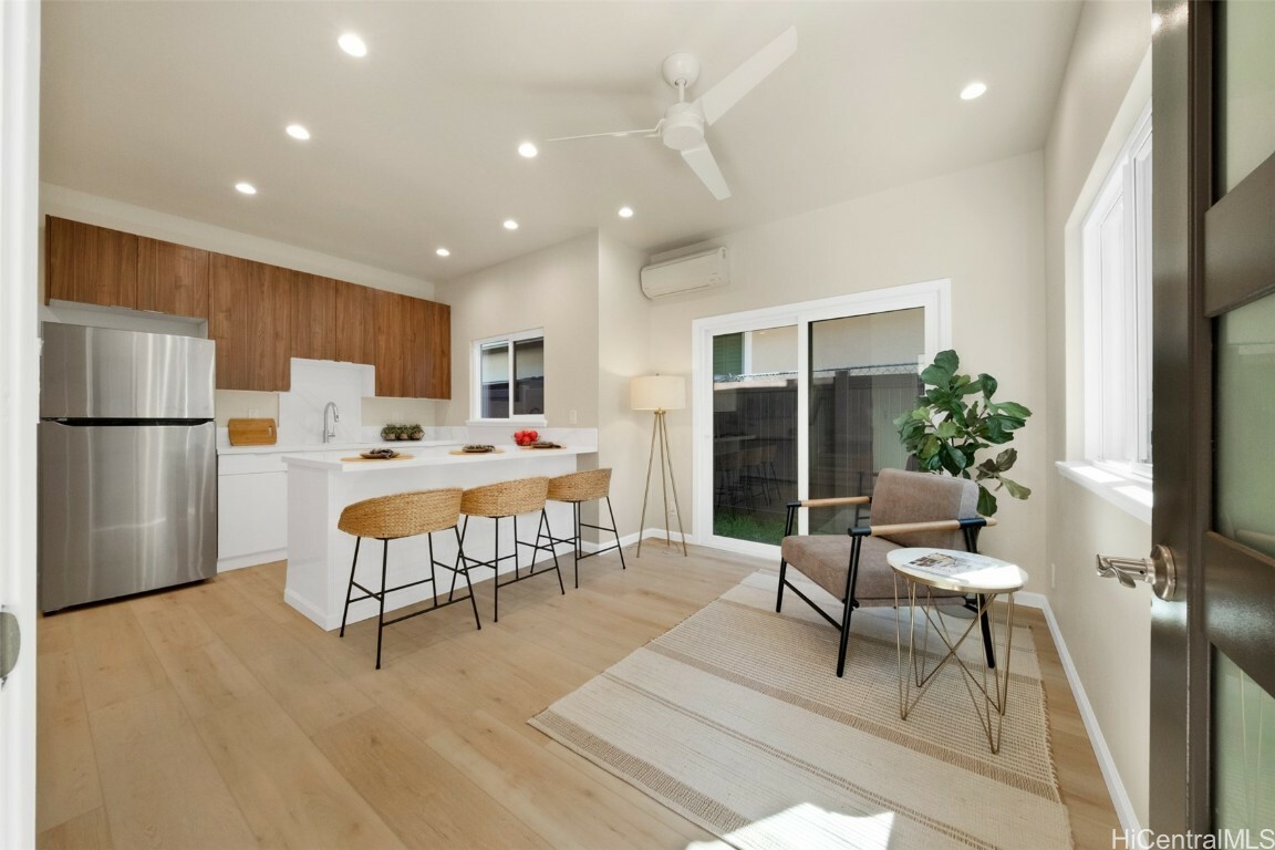 Property Photo:  1729 Keeaumoku Street B  HI 96822 