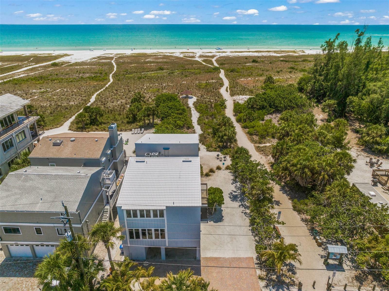 Property Photo:  600/602 Beach Road 1 &Amp 2  FL 34242 