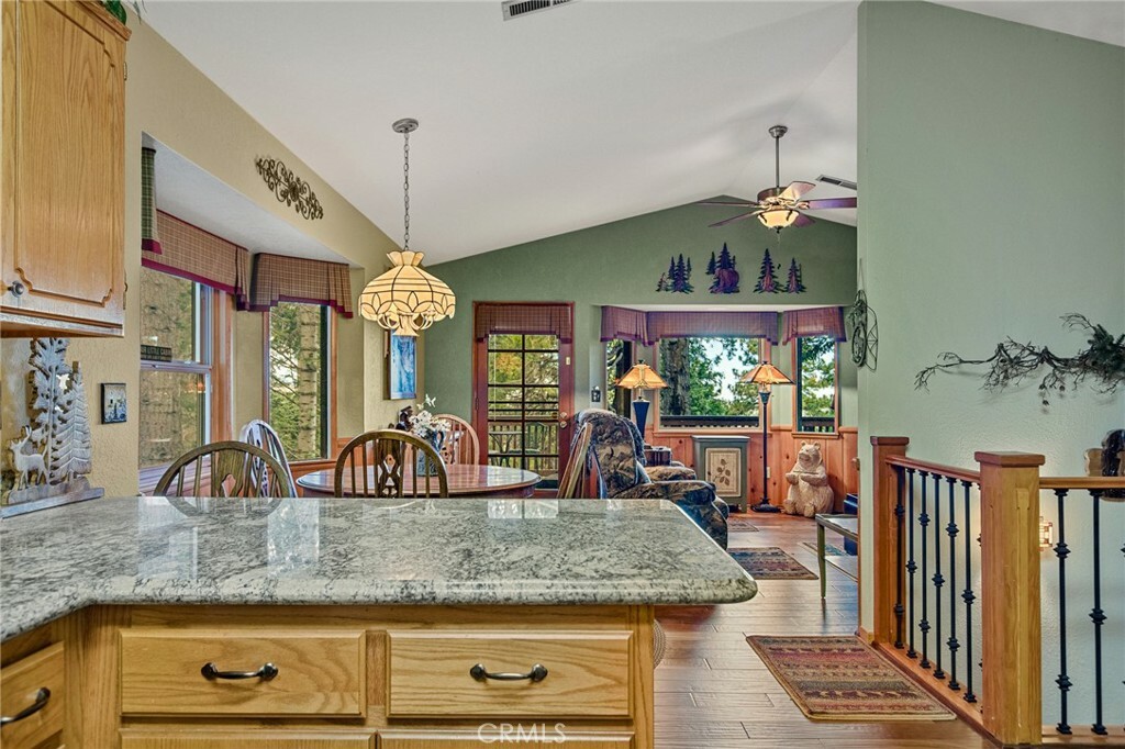 Property Photo: 638 Buckingham CA 92352