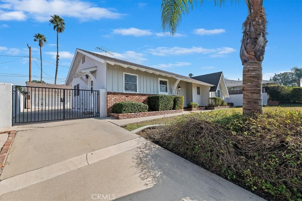 Property Photo:  5129 Carlingford Avenue  CA 92504 