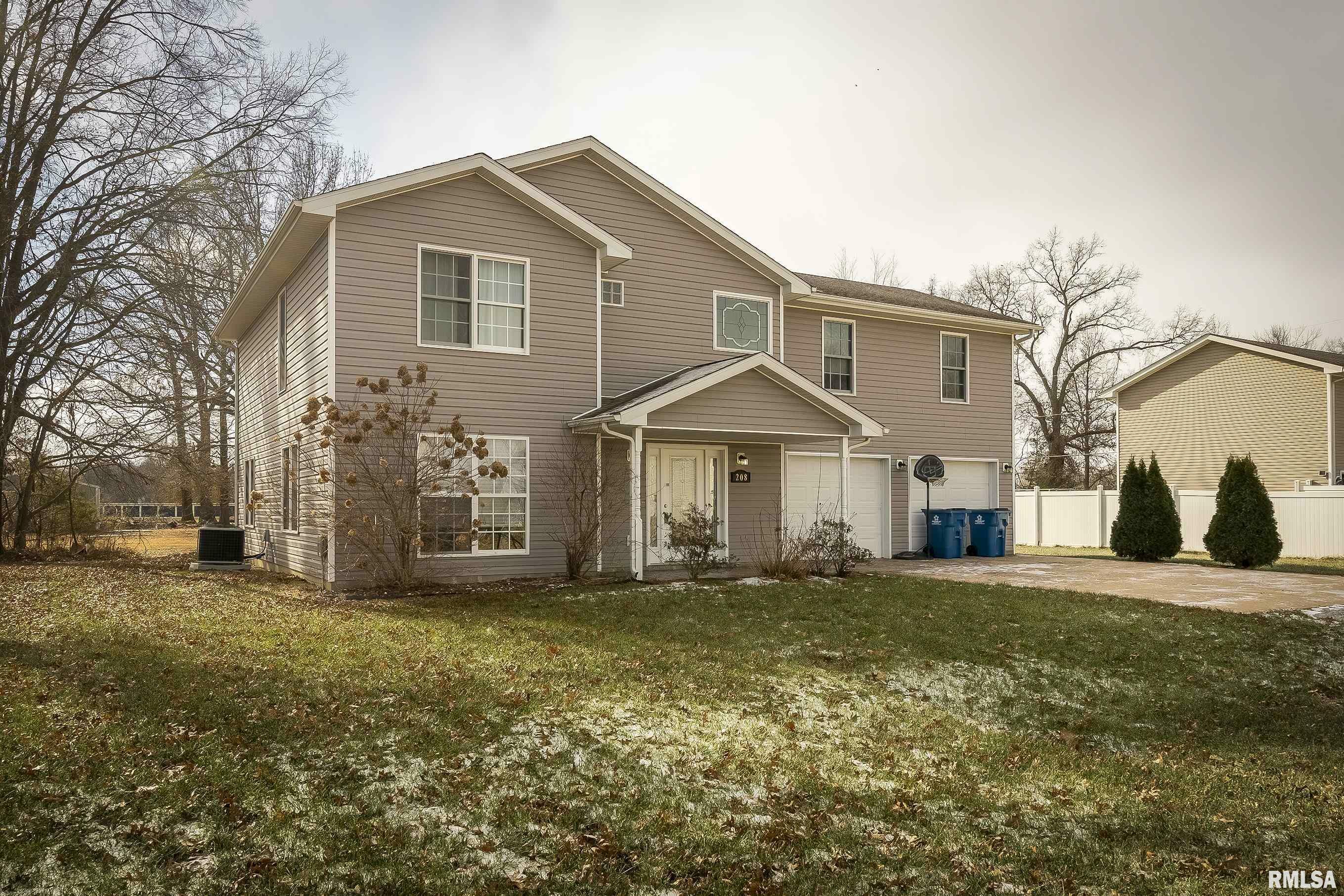 Property Photo:  208 Townhouse Drive  IL 62918 