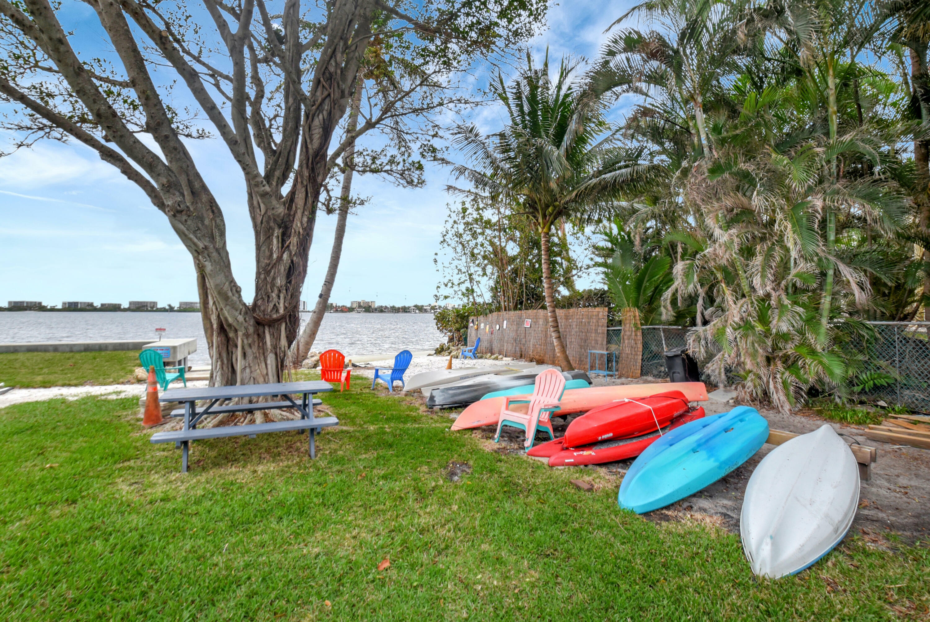 Property Photo:  1502 S Lakeside Drive 116  FL 33460 