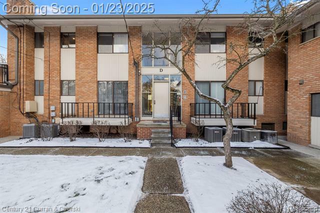 Property Photo:  500 Ford Street D2  MI 48170 