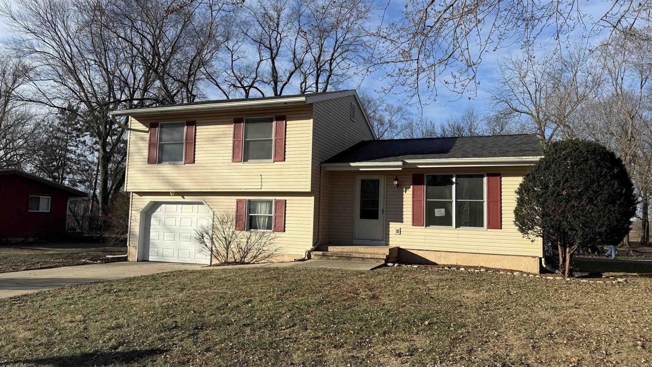 Property Photo: 1513 Mayfair Drive WI 53545
