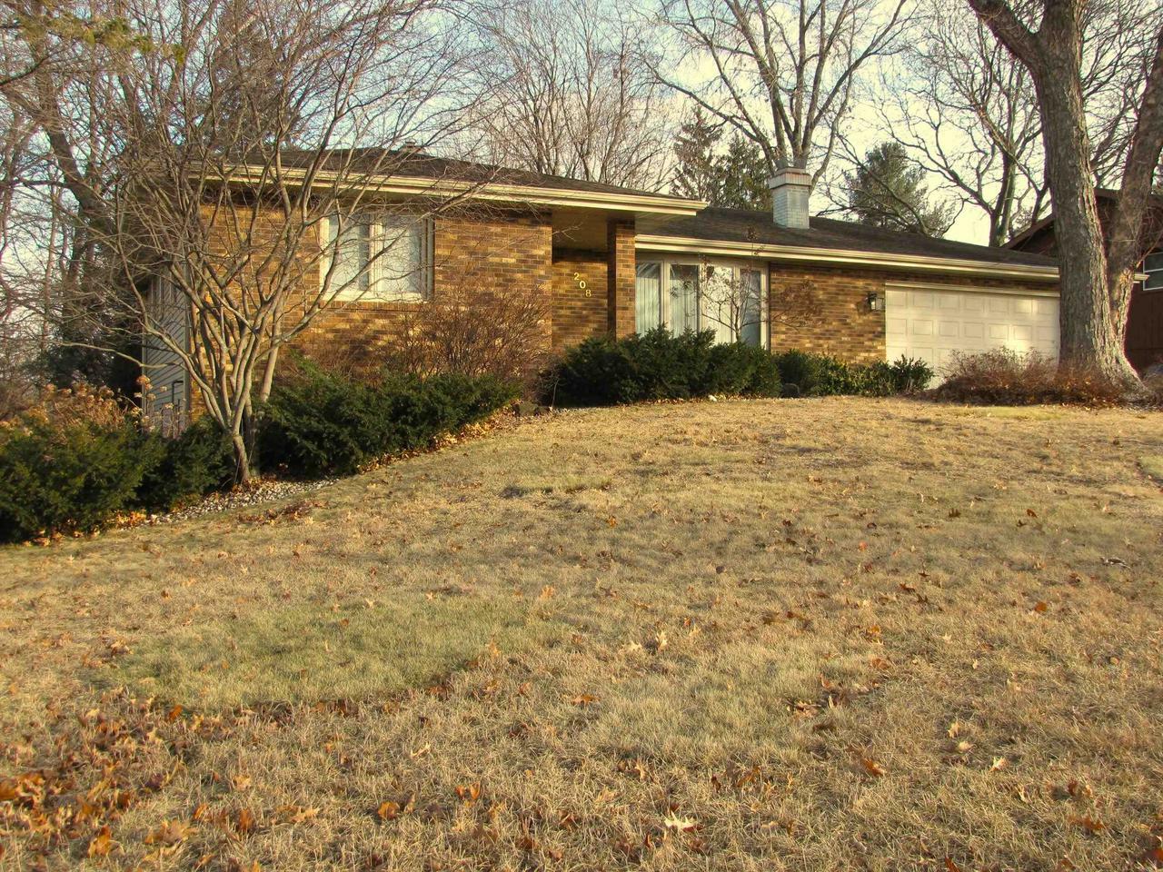 Property Photo:  208 Arbor Hill Drive  WI 53548 